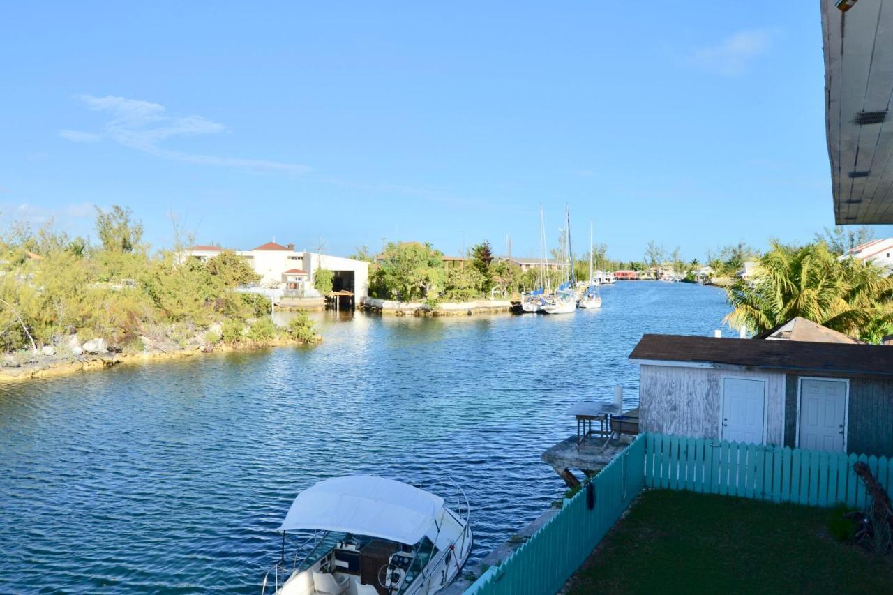 Waterway Condos Nassau Exterior photo